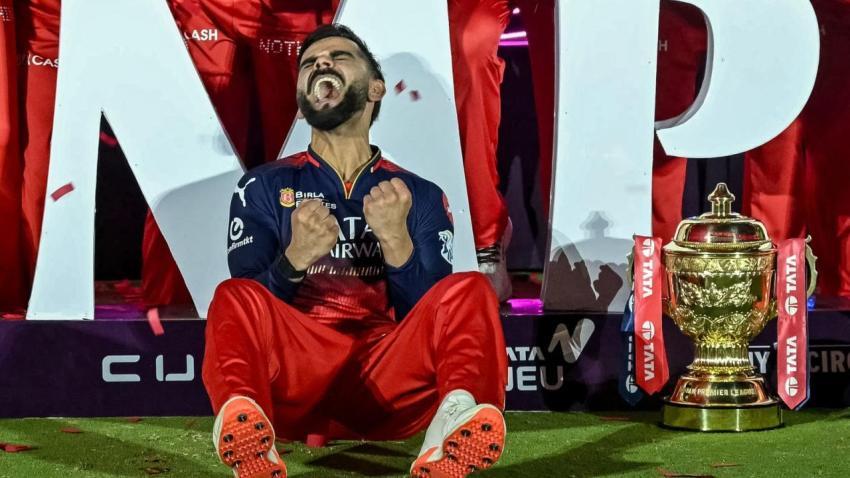 Virat Kohli IPL Trophy