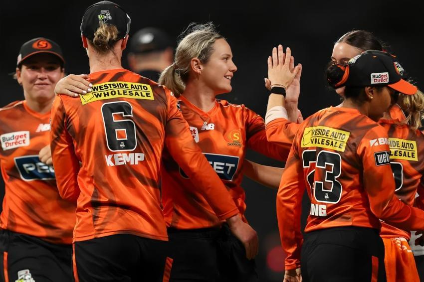 Perth Scorchers Women Team 4K wallpaper