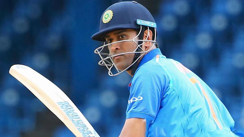 MS dhoni 4K PC wallpaper